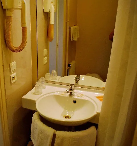 Brit Hotel Cahors - Le Valentré
