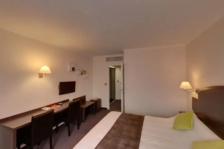 Brit Hotel Cahors - Le Valentre 2*,